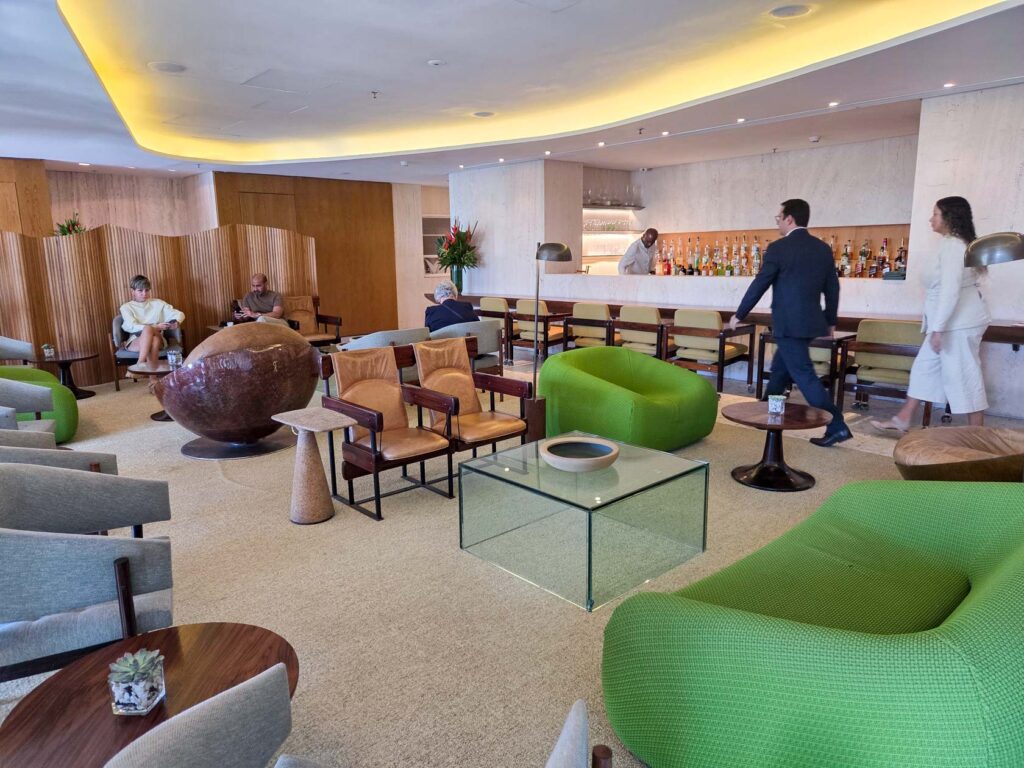 Contemporary lounge with sculptural seating and bar at Emiliano Rio, one of the top luxury hotels in Rio de Janeiro ©Stephanie Dosch | theViatrix Luxury Travel